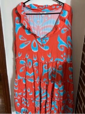 crown & ivy Size 2x Coral and Turquoise Ruffle Neck Dress